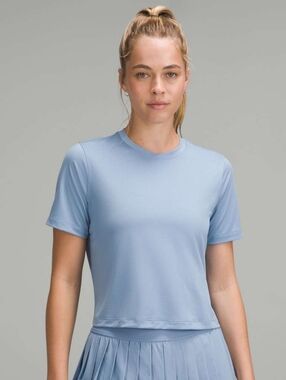 Lululemon Ultralight Waist-length Tshirt Blue Willow Size 10